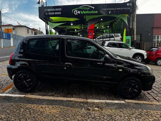 RENAULT CLIO 1.0 16V FLEX 2P MANUAL